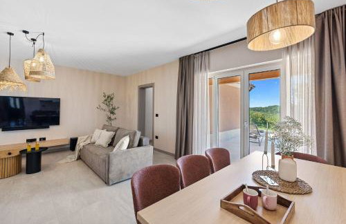 Beeindruckende Villa mit Panoramablick, Privatpool, Tischtennis, Tischfussball, Spielplatz, Babybett - Foto 15