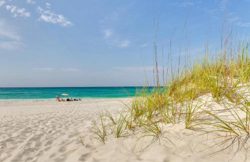 Bayfront Pensacola Beach Condo with Pool and Elevator - Foto 25