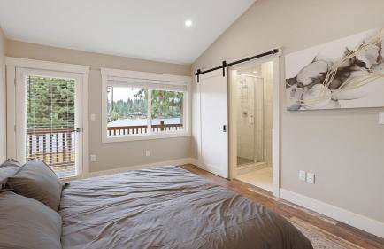 Lake Waterfront Craftsman Modern - Foto 9