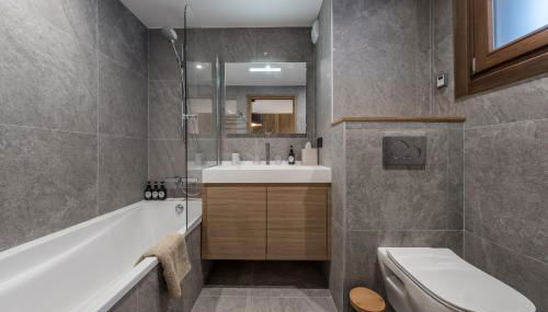 Le Glacier Pelve Courchevel 1650 - Five Bedrooms - Bed & Breakfast - Foto 3, towels