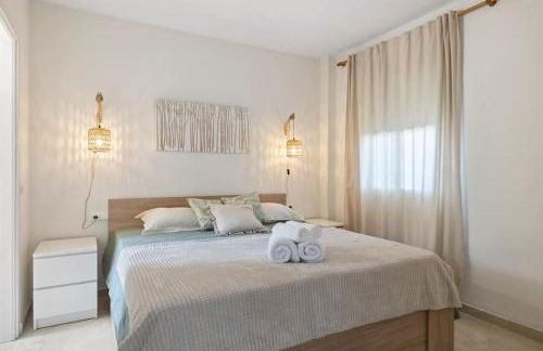 Beautiful 3 Bed Stylish & Cozy Apartment - Susanna Suite - Photo 6