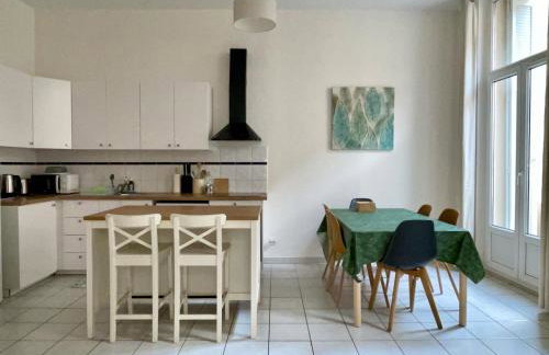 Central 2-bedroom flat with air conditioning Old Port - Opera - Foto 9