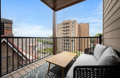 PFR Suites - Highland, 3BR 2BA Shadyside Condo, Penthouse Unit, 2 Decks, Off-Street Parking, 4th Floor Walkup - Foto 38
