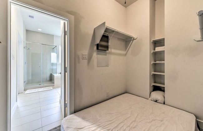 Brand New 3 Story Modern Home - Foto 2