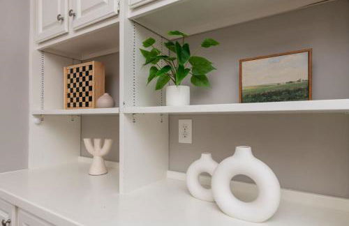 The Greensboro Manor HotTub FirePit Basketball 15 Min To Sedgefield CC - Photo 14