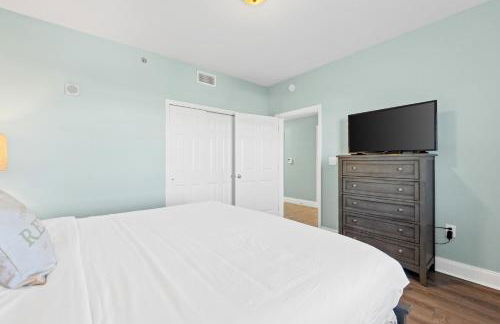 Laketown Wharf Resort #1321 by Book That Condo - Foto 26