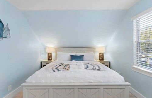 Cozy cottage in the heart of Kemah close to the boardwalk and bay - Foto 32