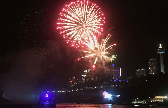 Tour nocturno por las Cataratas del Niágara - Foto 6