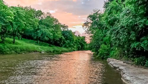 Riverfront Oasis 1 - Foto 1