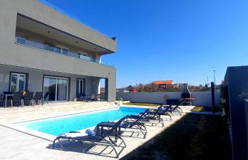 Villa Tia with heated pool & jacuzzi - Foto 17