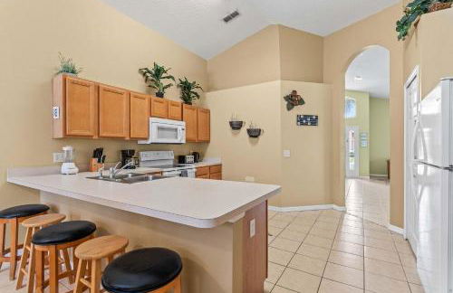 Tropical Oasis on Hypolita - Photo 18