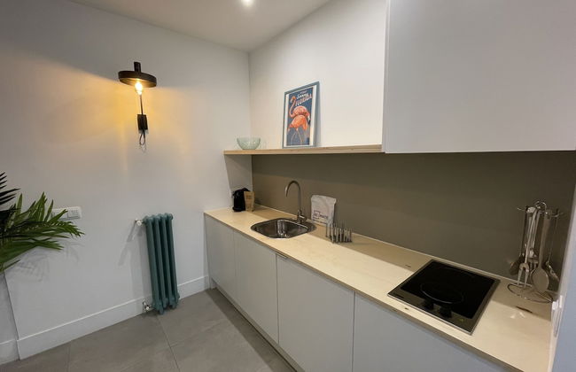 Be Mate Gran Vía Suites - Photo 17