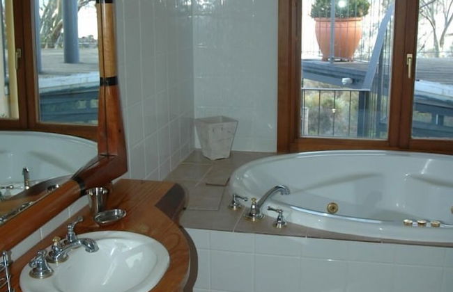 The Point Jindabyne - Photo 13