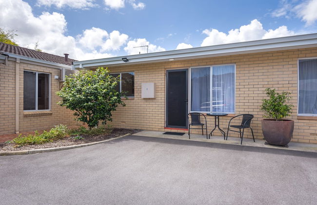 Albany Holiday Units - Photo 30