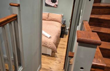 Charming 1 bed Peak District Barn Conversion - Photo 23