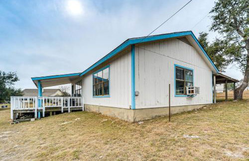 Group Getaway! Hill Country Basecamp with Trails - Foto 18