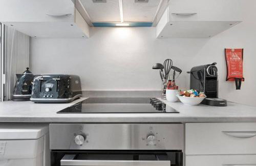 2 Bed Piccadilly Apartment 3 - Photo 18