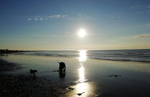 Beautiful 2 bedroom beach getaway - Foto 21