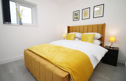 New Cardiff Bloc Exclusive Apartments By Prime Stays - Shops and Parking - Great for Groups and Families - Foto 42