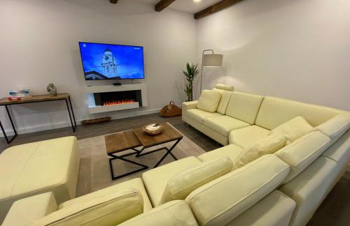 Luksusowa Willa pod Lasem, Otwock - Shared garden, sauna, wood hot tub! Hot tub seasonal May to October - Foto 13