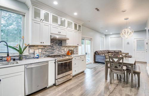 Westport Home with Hot Tub 2 Blocks to Beach! - Foto 10