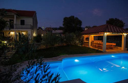 Villa Magic with heated pool - Foto 16