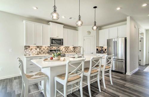 5 Mi to Beach and Pool Access Bishops Landing Home - Foto 5