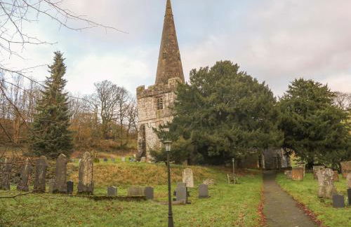 Little Thornsett - Photo 13