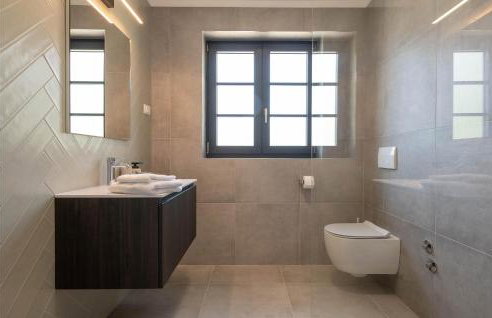 5 Bedroom Nice Home In Manjadvorci - Foto 41