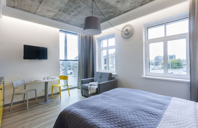 9010 Apartments - Photo 20