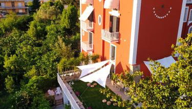 Villa Elvira - Foto 2