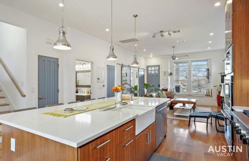 Impressive East Austin Gem Home That Has it All - Foto 17