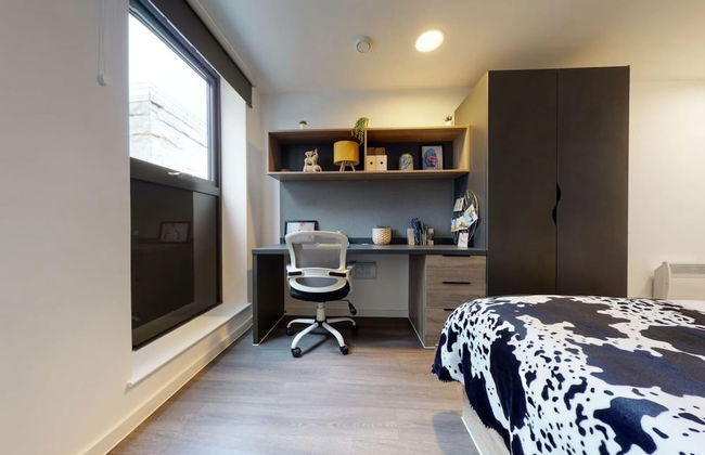 Student Only Canvas Walthamstow in London - Foto 4