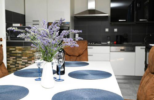 Apartment Boomerang - Photo 2