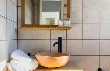 Regina Villa - Photo 20