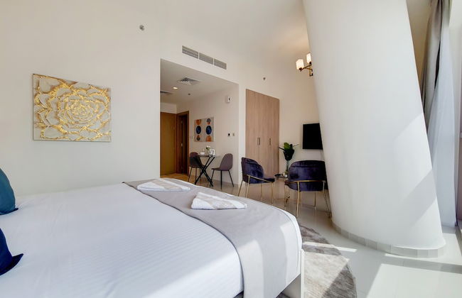 GreenFuture - High-Rise Sleek Studio With Panoramic City Views - Photo 2