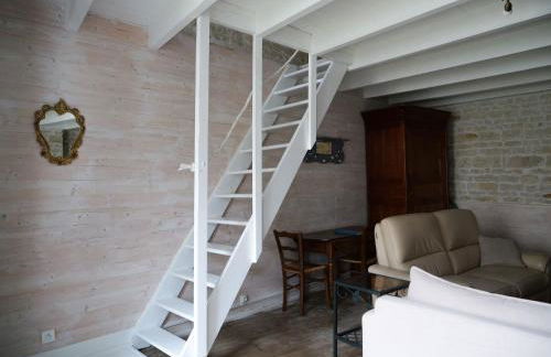 Holiday Home in Loubigne With Pool & Terrace - Foto 23