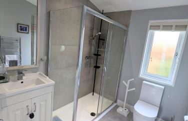 1 or 2 bedroom Hot tub Lodges - Foto 6