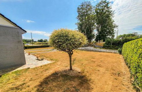 2 Bedroom Stunning Home In Bacilly - Foto 13