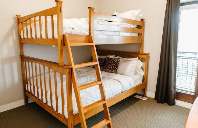 Lakefront Pool Side Townhouse -barona Beach - Photo 13