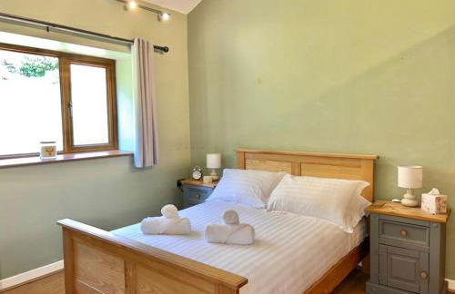 Perfect Tranquil Holiday Home Old Forge Pumphouse - Pass the Keys - Photo 34