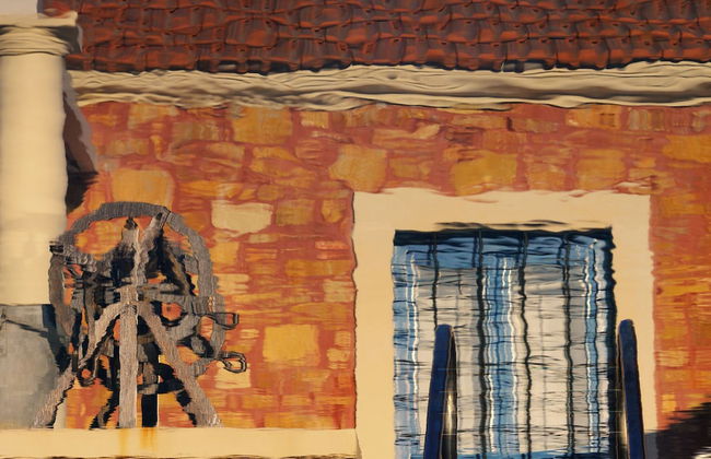 Dine on the Generous Veranda at a Rustic Stone Getaway - Foto 9