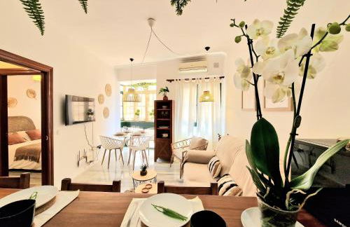 AA Guest - Victoria Center Eco Apartment - Photo 9