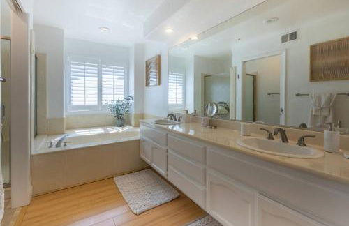 Hilltop Home with Private Pool and Spa - Foto 36