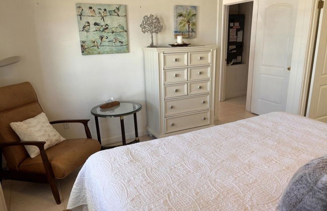 Ocean Front Beach Walking Distance To Flagler 4 Bedroom Home by RedAwning - Foto 7