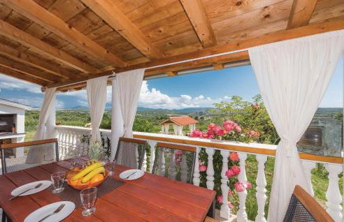 One-Bedroom Holiday Home In Danilo - Photo 4