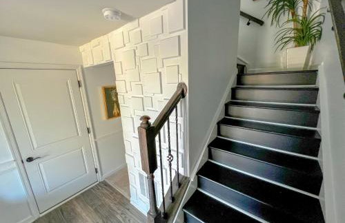 Lux Townhome Free Parking 12 min to BWI - Foto 8