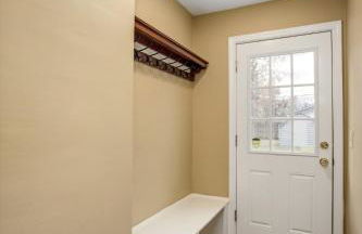 10 Mins To The Big House and Sleeps Up To 10 Guests - Foto 4