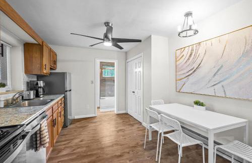 Bloomfield, Pittsburgh Large and Accessible 3 Bedroom Apr with Free Parking - Foto 10