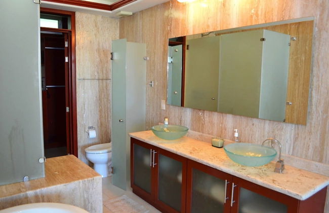 Condo Torre Diamante 305 by MDR - Foto 41